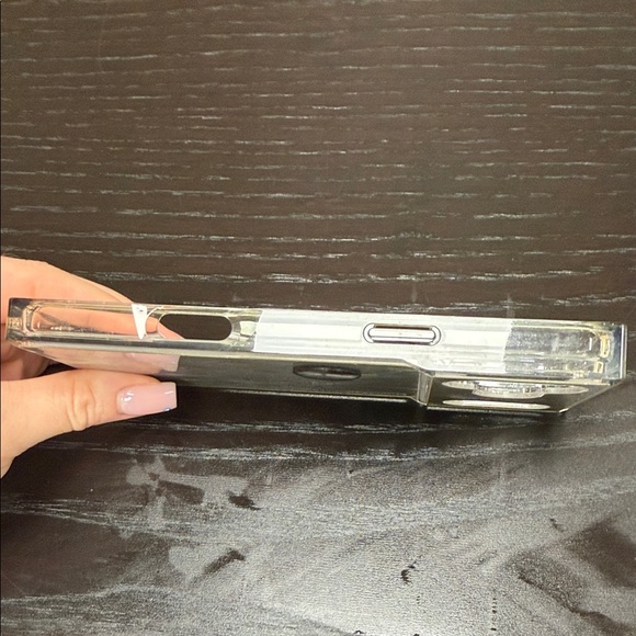 Pearlescent Shell Phone Case - Picture 3 of 6